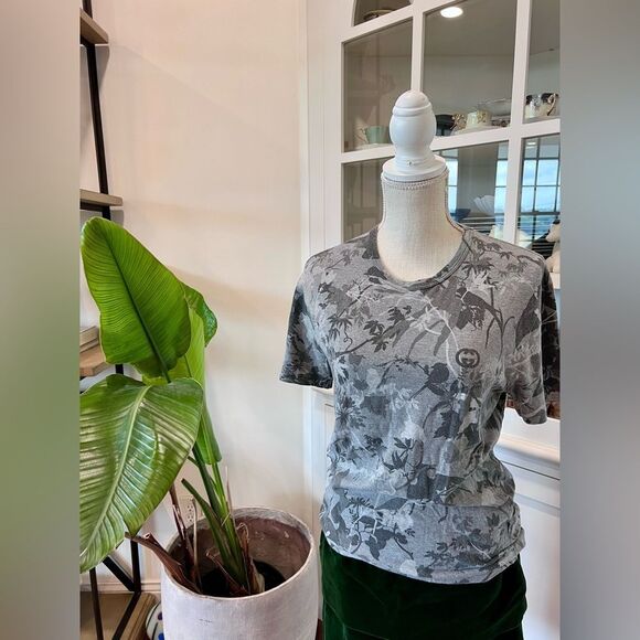 Gucci Gray Floral Women's Tee - Picture 2 of 5